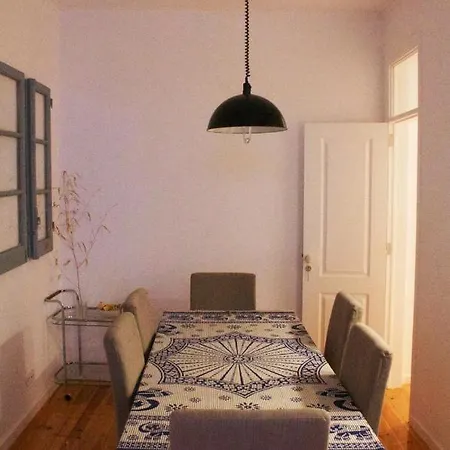 Διαμέρισμα Charming With A Patio - Gardens_hosting
